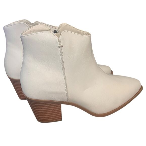 NIB Eloquii Elements Ivory Almond Toe Booties Sz 7.5 W Block Heel - Picture 6 of 16